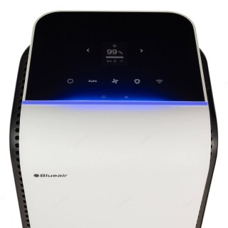 Blueair HealthProtect 7770i - zbliżenie na panel sterowania i wyświetlacz