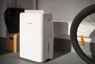 Sharp UD-P20E-W - aranżacja osuszacza