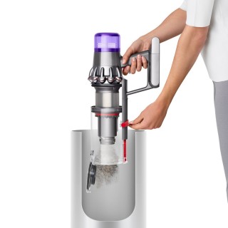 Dyson V11 Total Clean - opróżnianie zbiornika