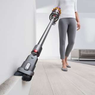 Dyson V15 Detect Absolute - odkurzanie