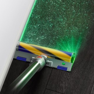 Dyson V15 Detect Absolute - odkurzanie