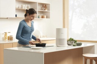 Xiaomi Smart Air Purifier 4 Compact - zdjęcie lifestyle