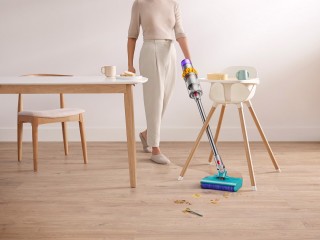 Dyson V15s Detect™ Submarine - odkurzanie i mycie podłogi