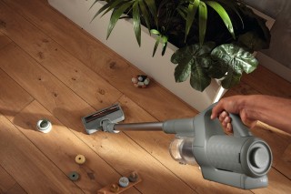 Miele Duoflex HX1 CarCare - odkurzanie podłogi